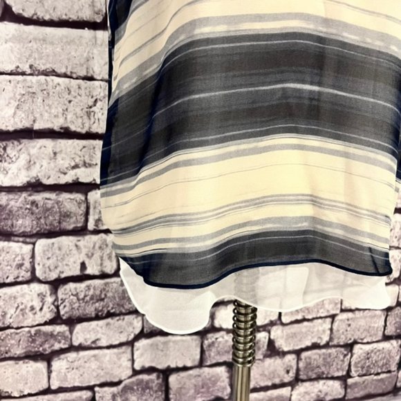 Calvin Klein Jeans NWT Navy & White Sleeveless Blouse Size M - Picture 3 of 8